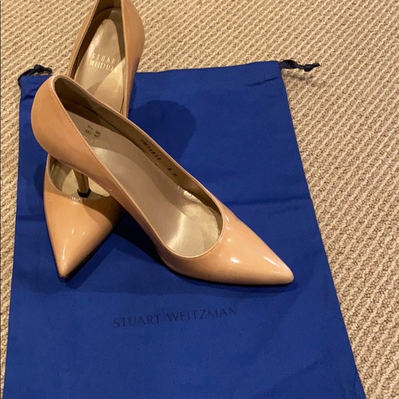 Stuart Weitzman Shoes - 🔴 STUART WEITZMAN NEUTRAL PUMPS SIZE 6